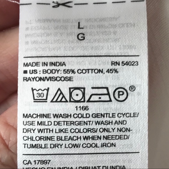 NWOT. Feminine White on White Blouse - Picture 8 of 8